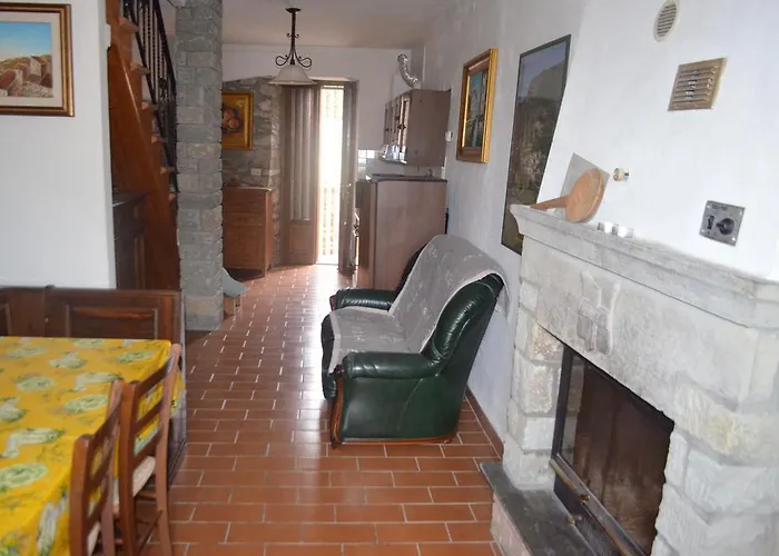 Agriturismo Flora Farm stay